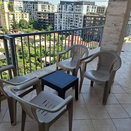 With Balcony And View شقة تيرانا