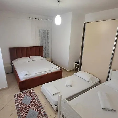Apartment With Balcony And View Tirana